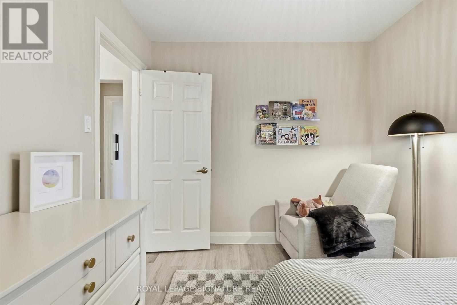 46 Hendrick Avenue, Toronto, Ontario  M6G 3S5 - Photo 35 - C14031168