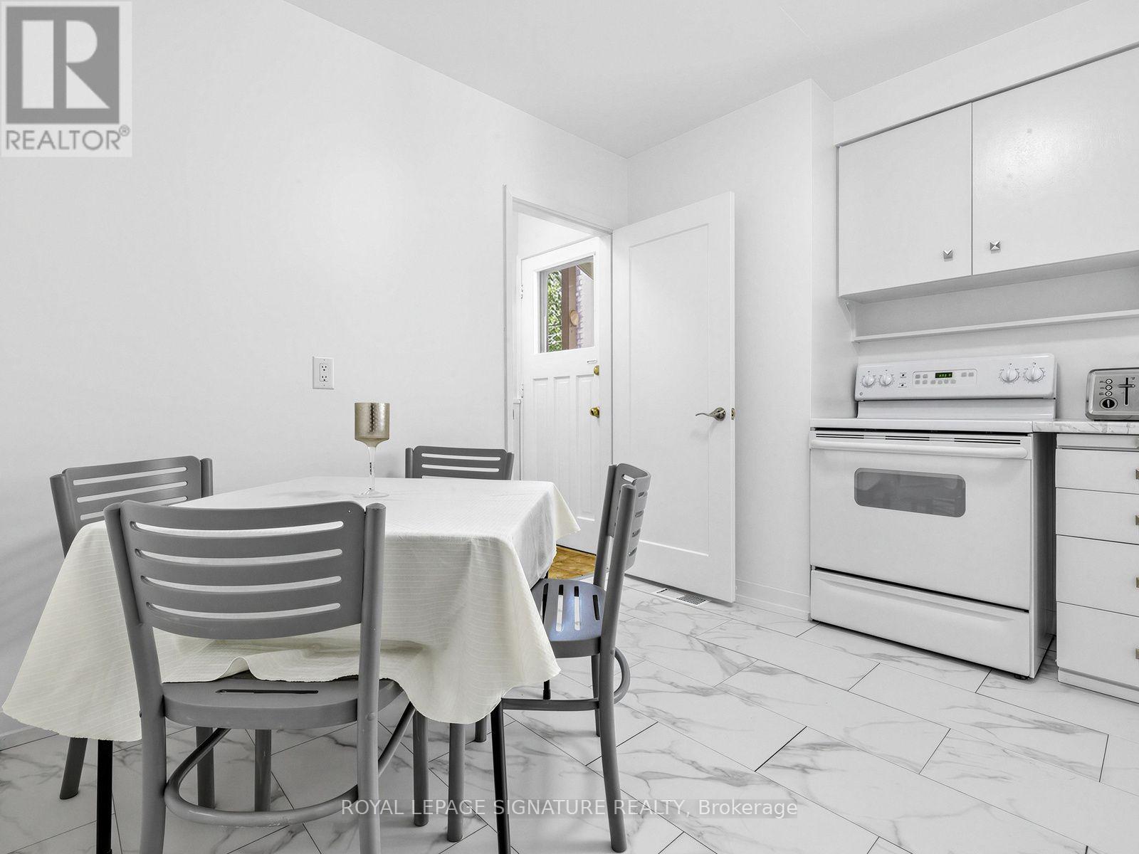 165 Wedgewood Drive, Toronto, Ontario  M2M 2H8 - Photo 16 - C14031190