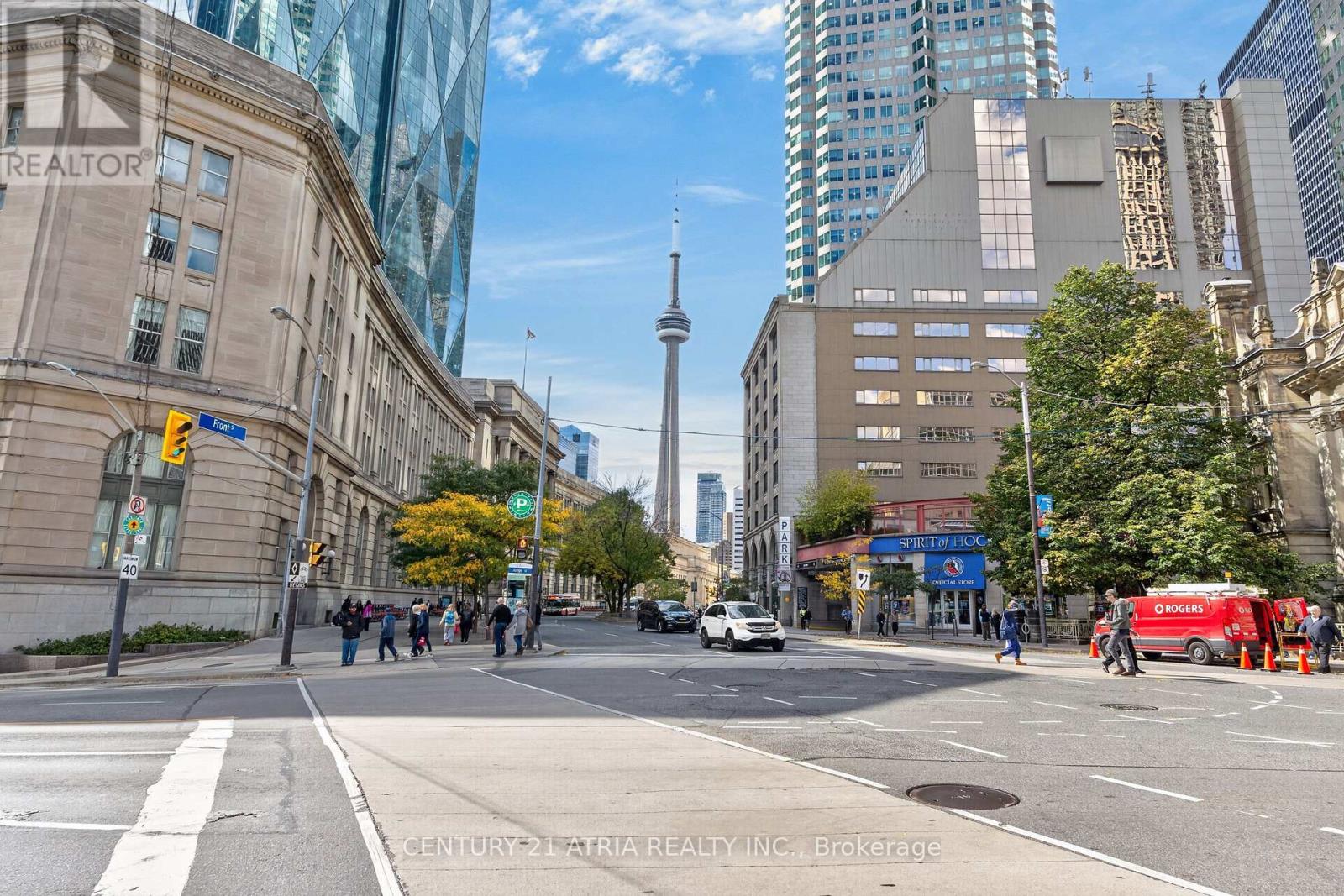 1605 - 8 The Esplanade, Toronto, Ontario  M5E 0A6 - Photo 32 - C14031278