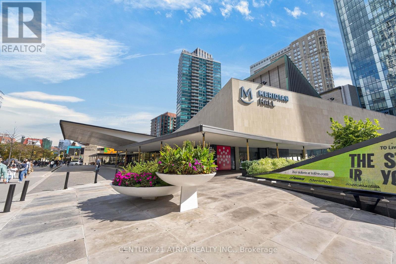 1605 - 8 The Esplanade, Toronto, Ontario  M5E 0A6 - Photo 33 - C14031278