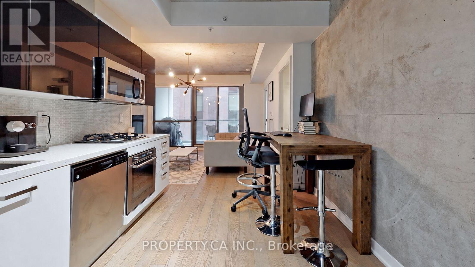 827 - 39 Brant Street, Toronto, Ontario  M5V 0M8 - Photo 5 - C14031340