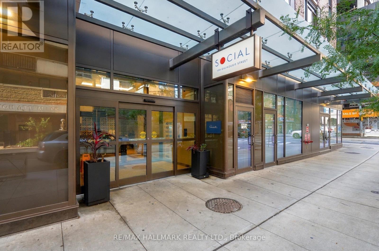 709 - 100 Dalhousie Street, Toronto, Ontario  M5B 0C7 - Photo 1 - C14031398
