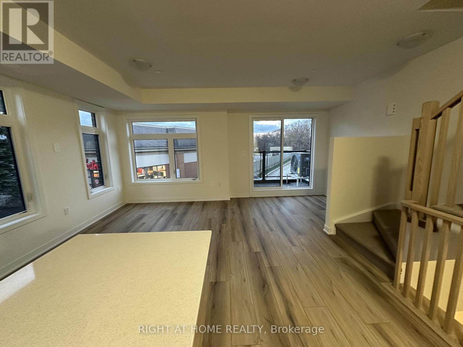 302 - 755 Omega Drive, Pickering, Ontario  L1V 0H1 - Photo 12 - E14031112