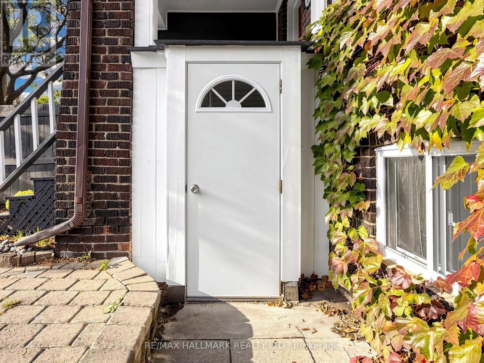 211 Golfview Avenue, Toronto, Ontario  M4E 2K8 - Photo 29 - E14031118