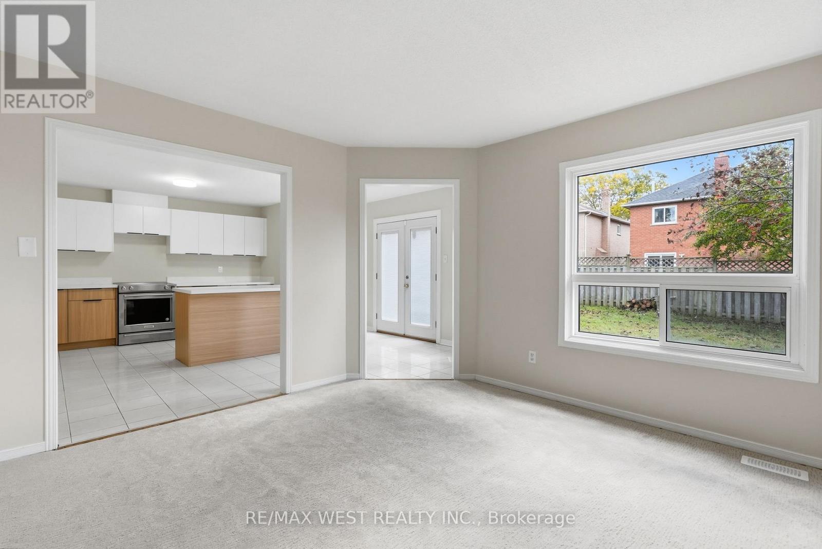60 Furrow Drive, Whitby, Ontario  L1R 1Y7 - Photo 7 - E14031120