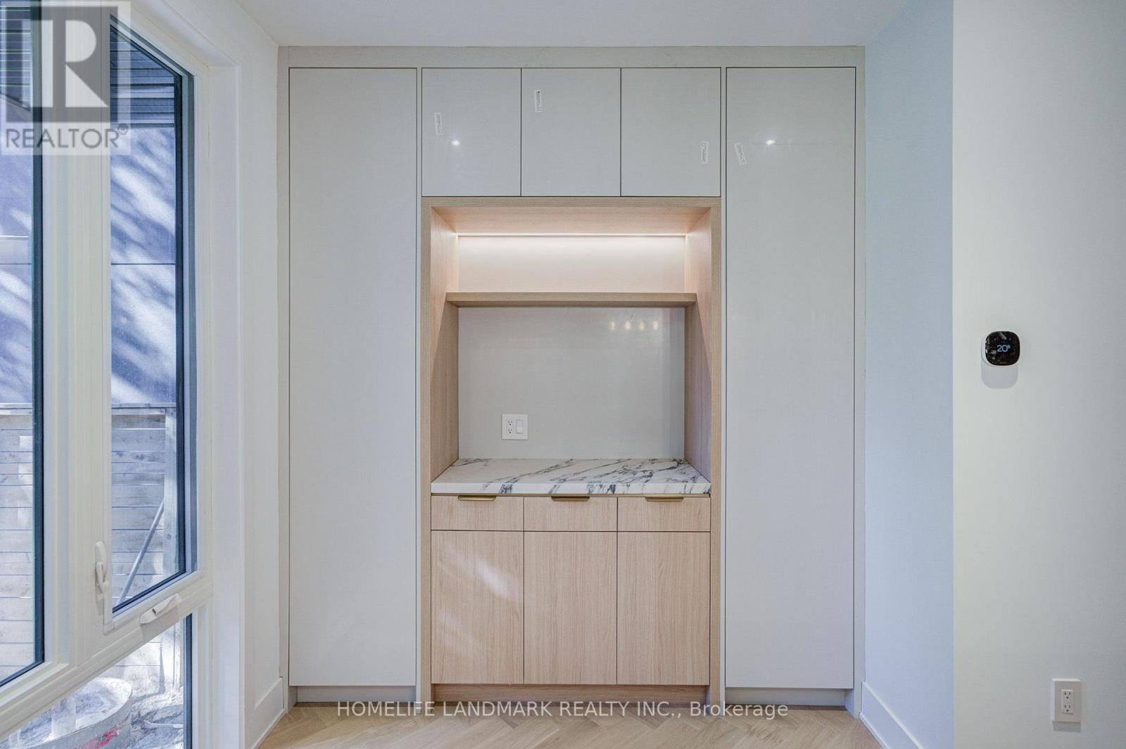 34 Hiawatha Road, Toronto, Ontario  M4L 2X8 - Photo 6 - E14031388