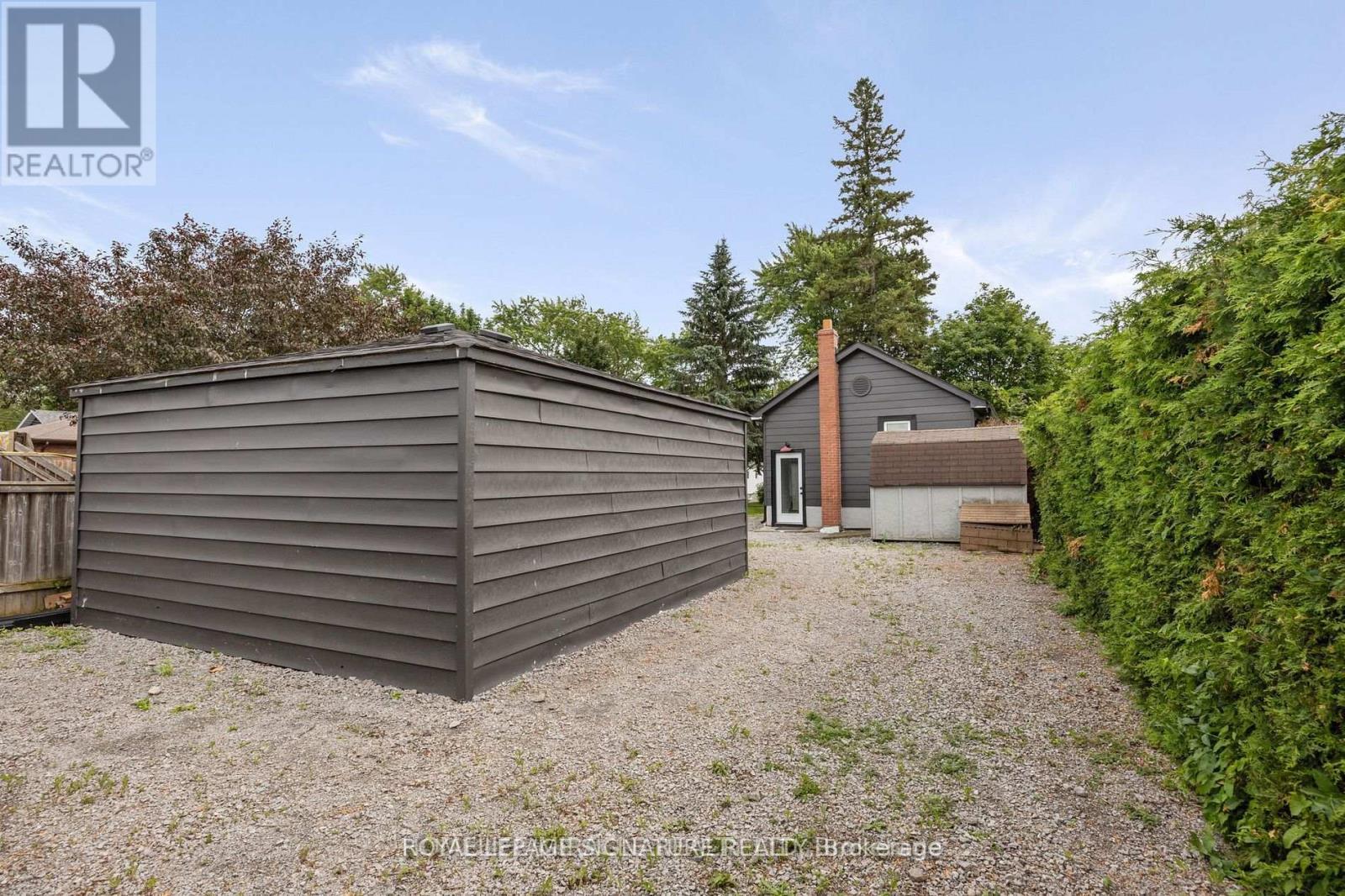 1 - 310 Muriel Avenue, Oshawa, Ontario  L1J 2W9 - Photo 2 - E14031454