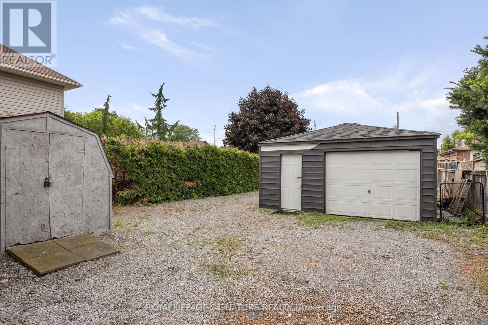 1 - 310 Muriel Avenue, Oshawa, Ontario  L1J 2W9 - Photo 3 - E14031454