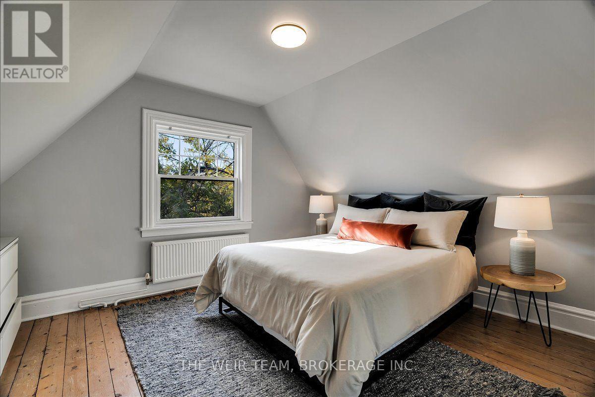 1394 Queen Street E, Toronto, Ontario  M4L 1C9 - Photo 23 - E14031468
