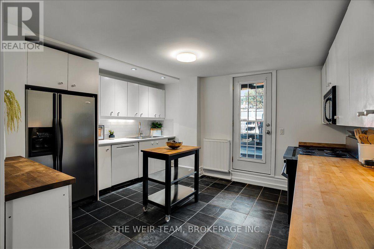 1394 Queen Street E, Toronto, Ontario  M4L 1C9 - Photo 7 - E14031468