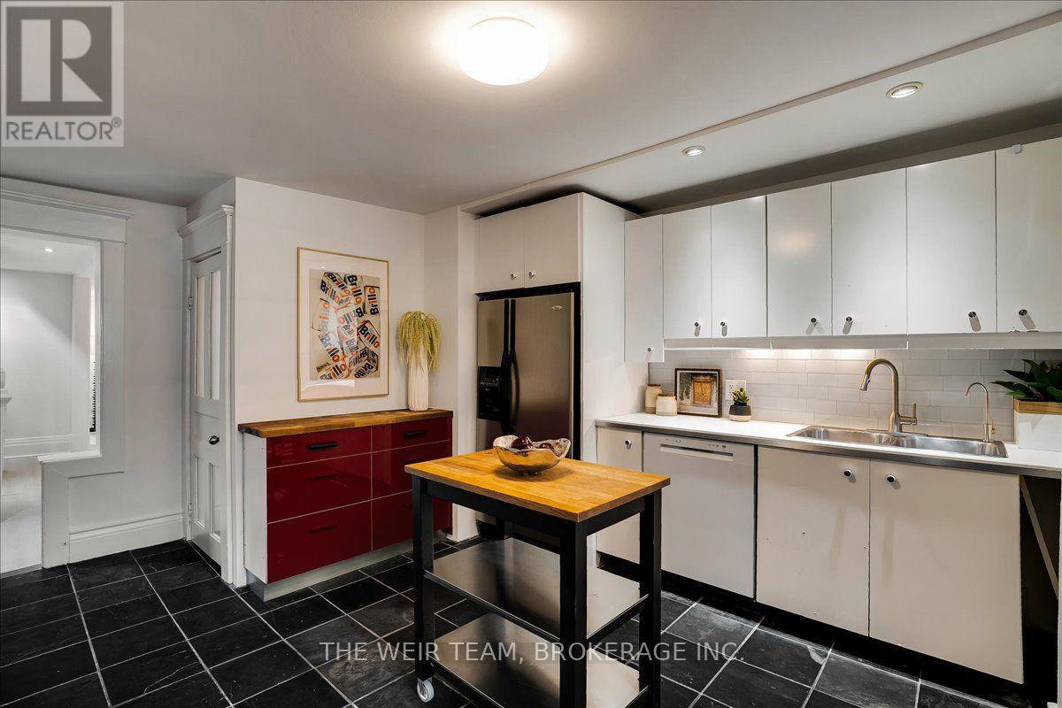 1394 Queen Street E, Toronto, Ontario  M4L 1C9 - Photo 9 - E14031468