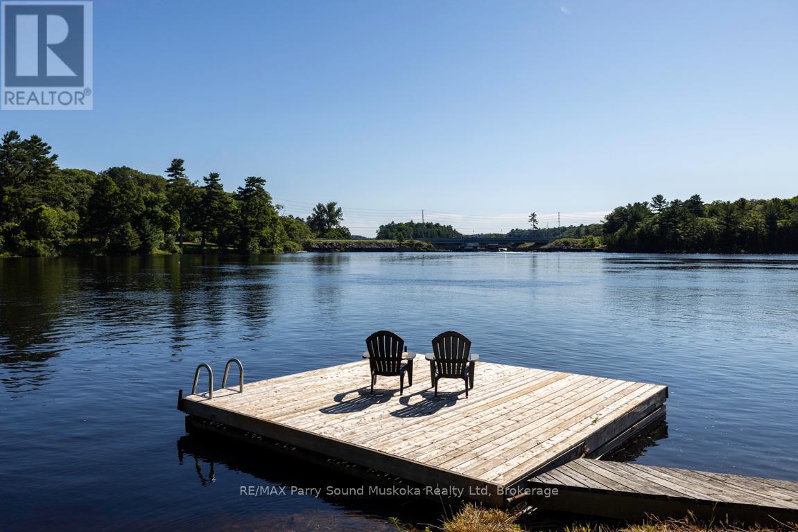 149 William Street, Parry Sound, Ontario  P2A 1W3 - Photo 4 - X14031166