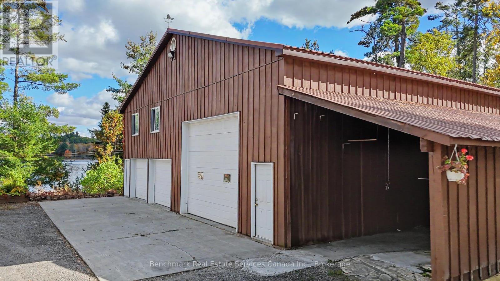 2407 Highway 11 N, Unorganized Townships (Marten River), Ontario  P0H 1T0 - Photo 44 - X14031304