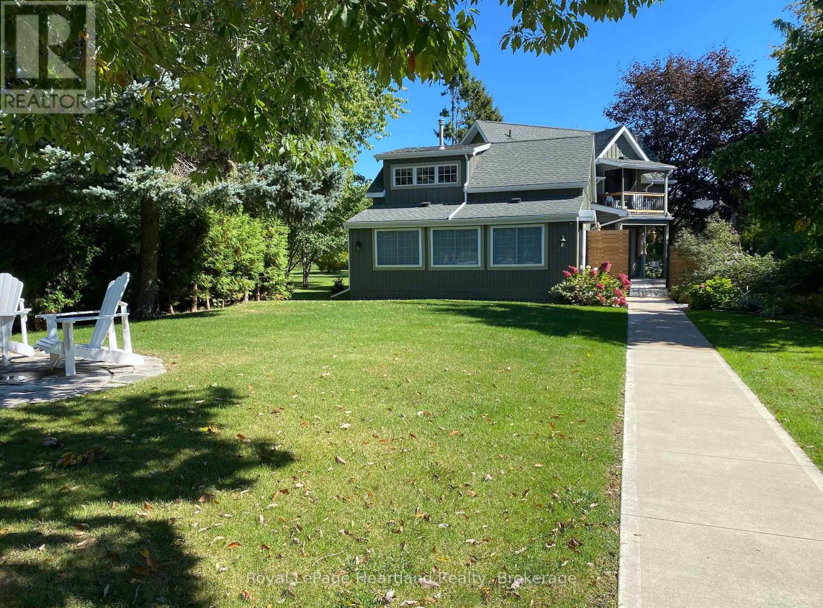 82 TUYLL STREET, Bluewater, Ontario