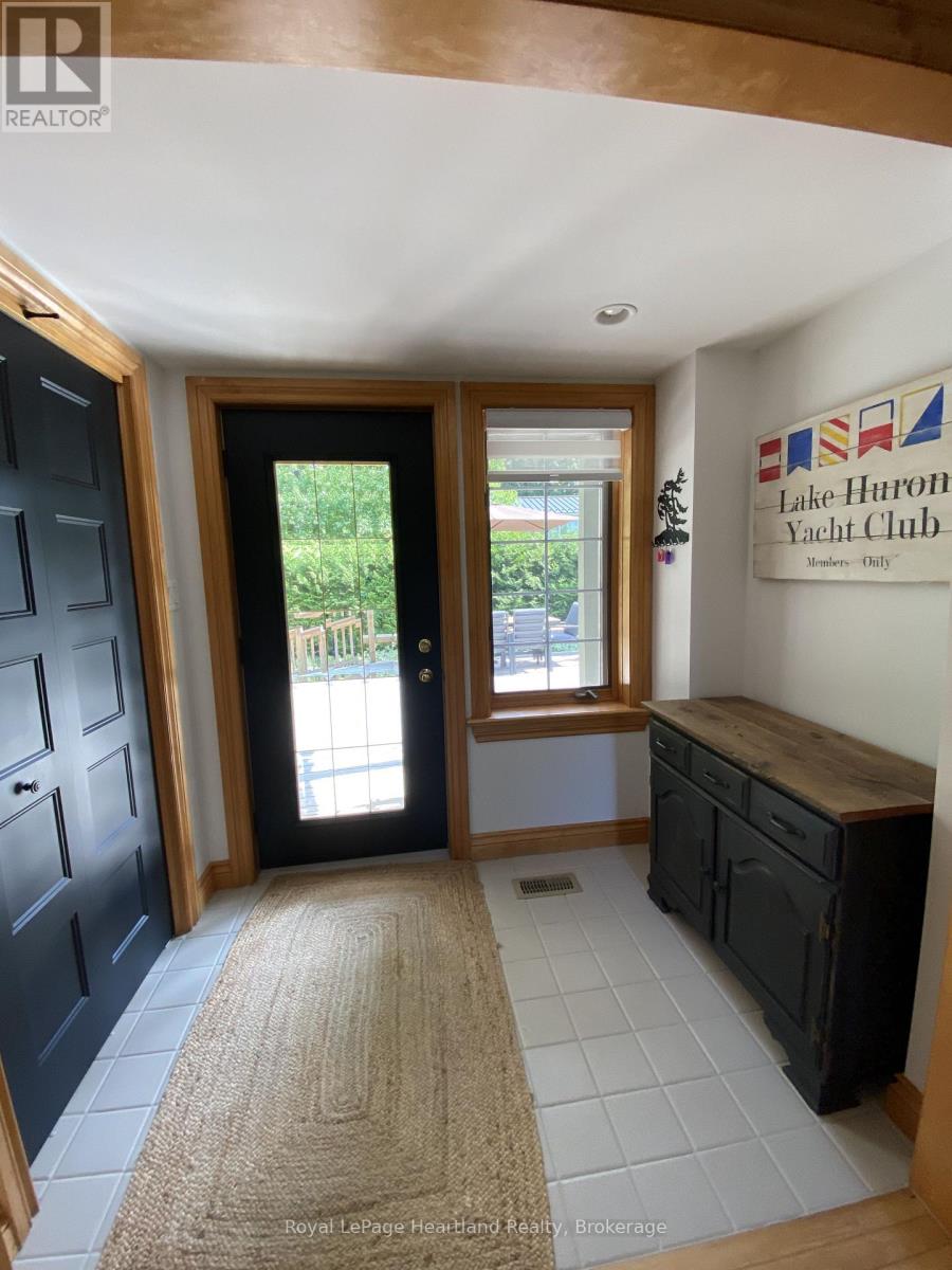 82 Tuyll Street, Bluewater, Ontario  N0M 1G0 - Photo 11 - X14031444
