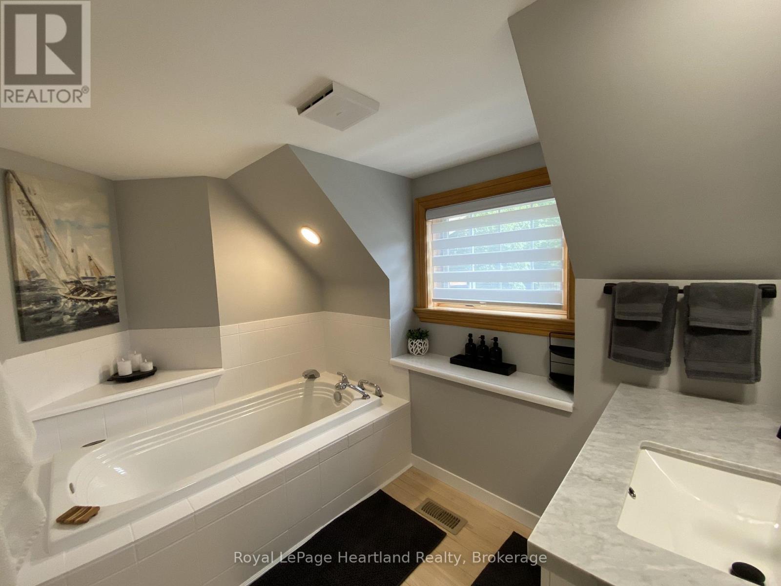 82 Tuyll Street, Bluewater, Ontario  N0M 1G0 - Photo 33 - X14031444