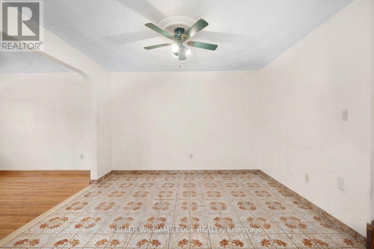 45 Juniper Drive, Hamilton, Ontario  L8E 4C7 - Photo 7 - X13656492