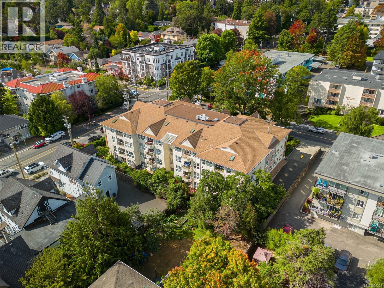 204 1501 Richmond Ave, Victoria, British Columbia  V8R 4P7 - Photo 29 - 1052252