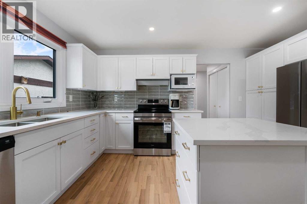 479 Bracewood Crescent SW, Calgary, Alberta  T2W 3B7 - Photo 22 - A2348213