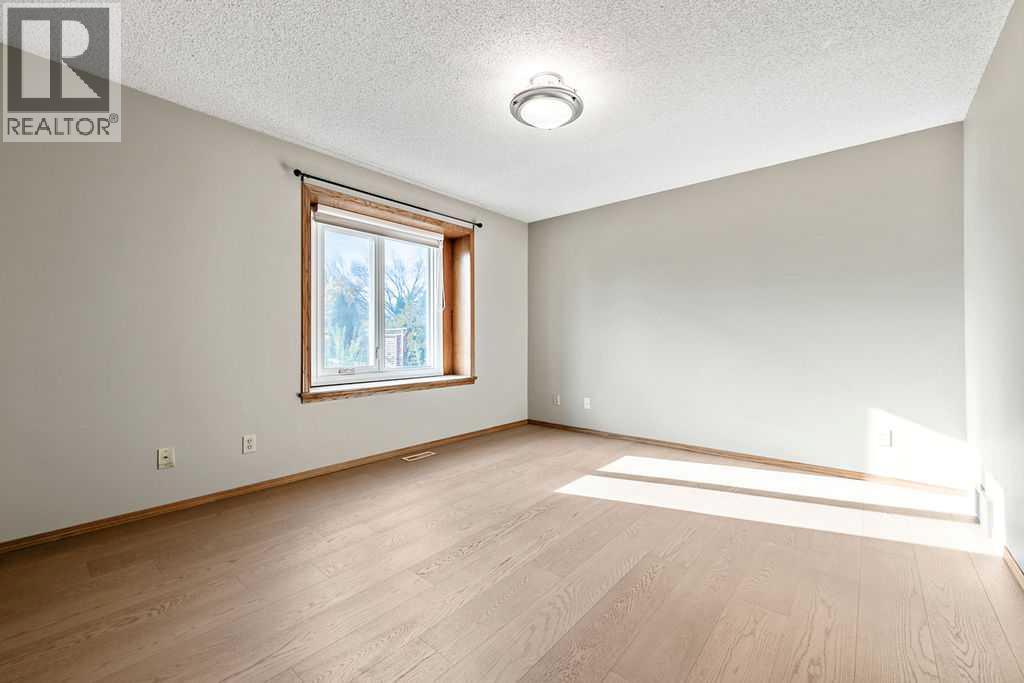188 Deersaxon Circle SE, Calgary, Alberta  T2J 6R5 - Photo 13 - A2347847