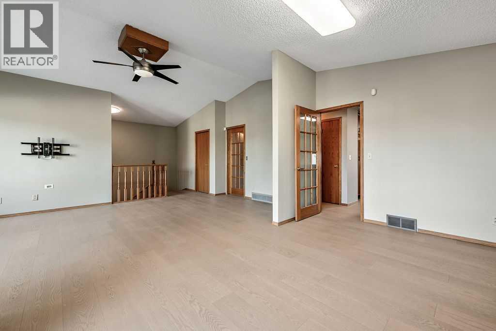 188 Deersaxon Circle SE, Calgary, Alberta  T2J 6R5 - Photo 7 - A2347847