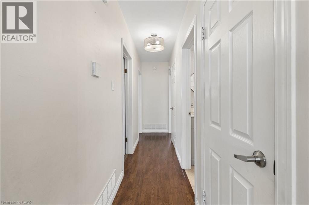61 Fairlawn Road, Kitchener, Ontario  N2C 1X8 - Photo 13 - 40871140