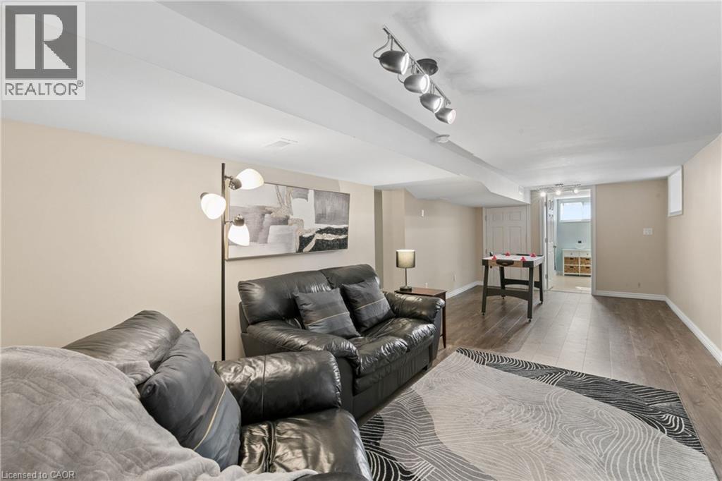61 Fairlawn Road, Kitchener, Ontario  N2C 1X8 - Photo 24 - 40871140
