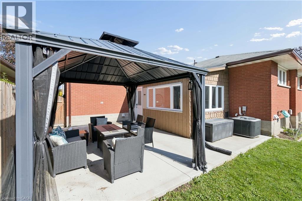 61 Fairlawn Road, Kitchener, Ontario  N2C 1X8 - Photo 34 - 40871140