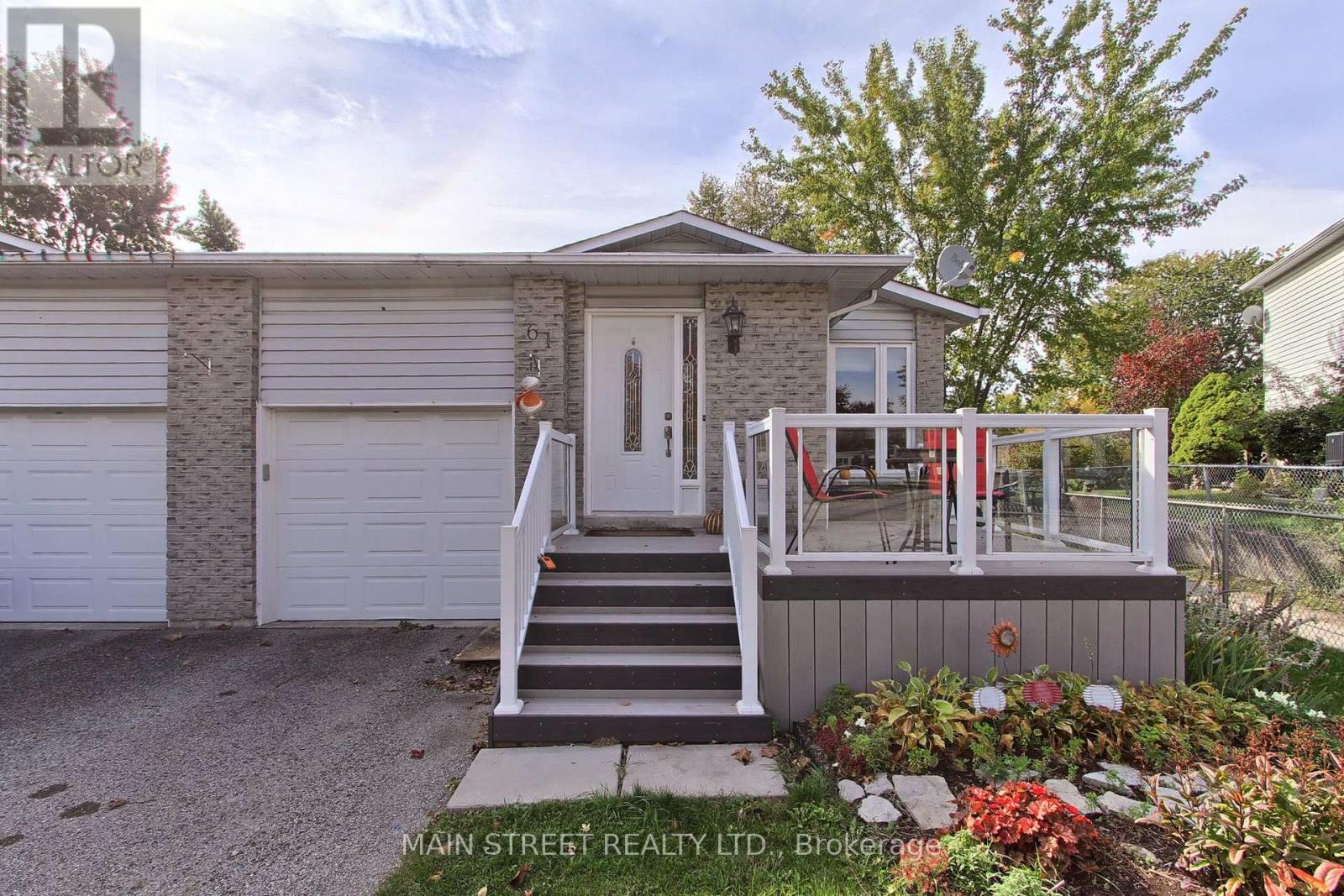 61 Hudson Crescent, Bradford West Gwillimbury (Bradford), Ontario  L3Z 2K1 - Photo 1 - N14031298