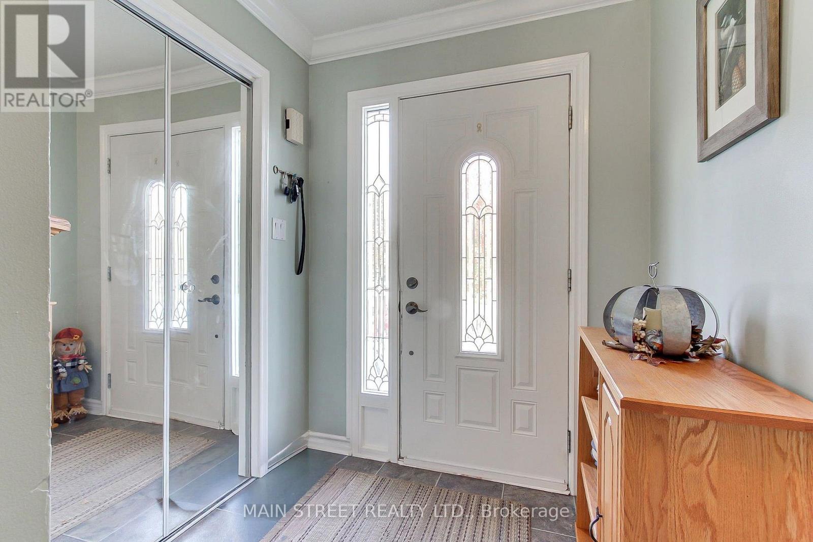 61 Hudson Crescent, Bradford West Gwillimbury (Bradford), Ontario  L3Z 2K1 - Photo 5 - N14031298