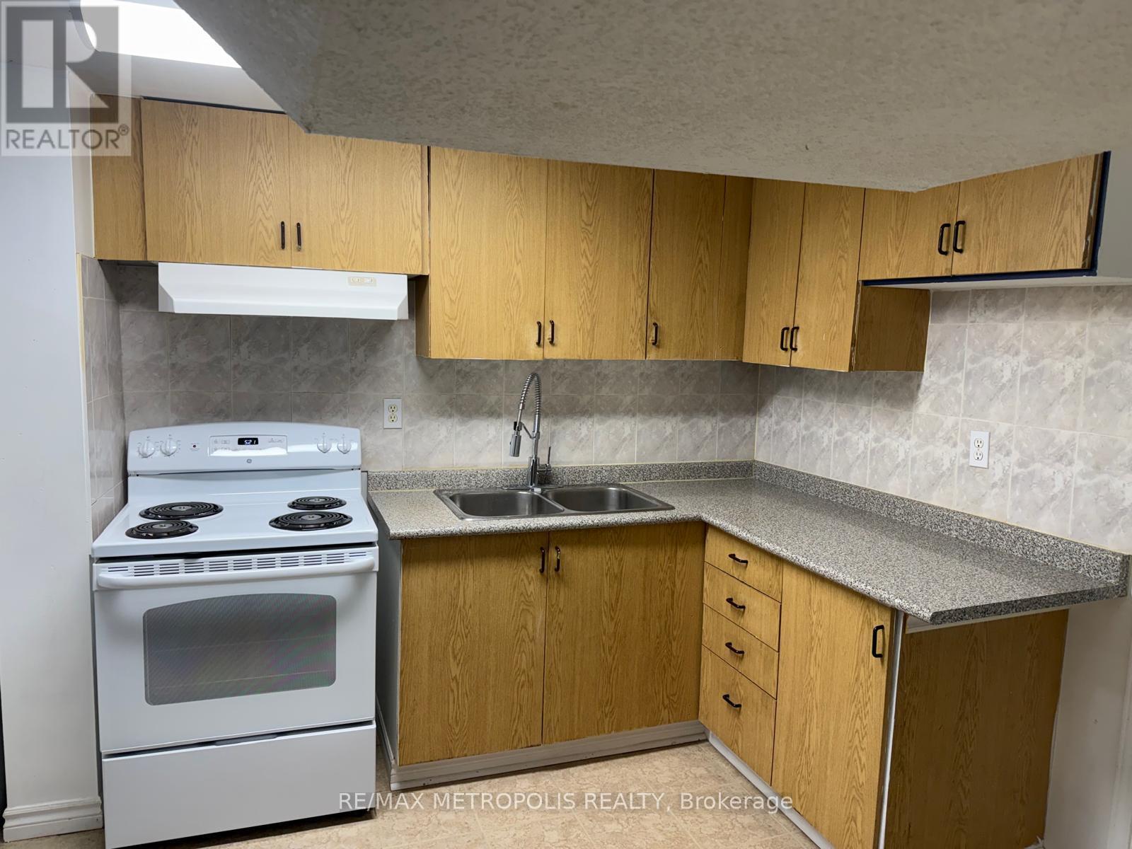 Basement - 116 Douglas Haig Drive, Markham, Ontario  L3S 1Z4 - Photo 2 - N14031318
