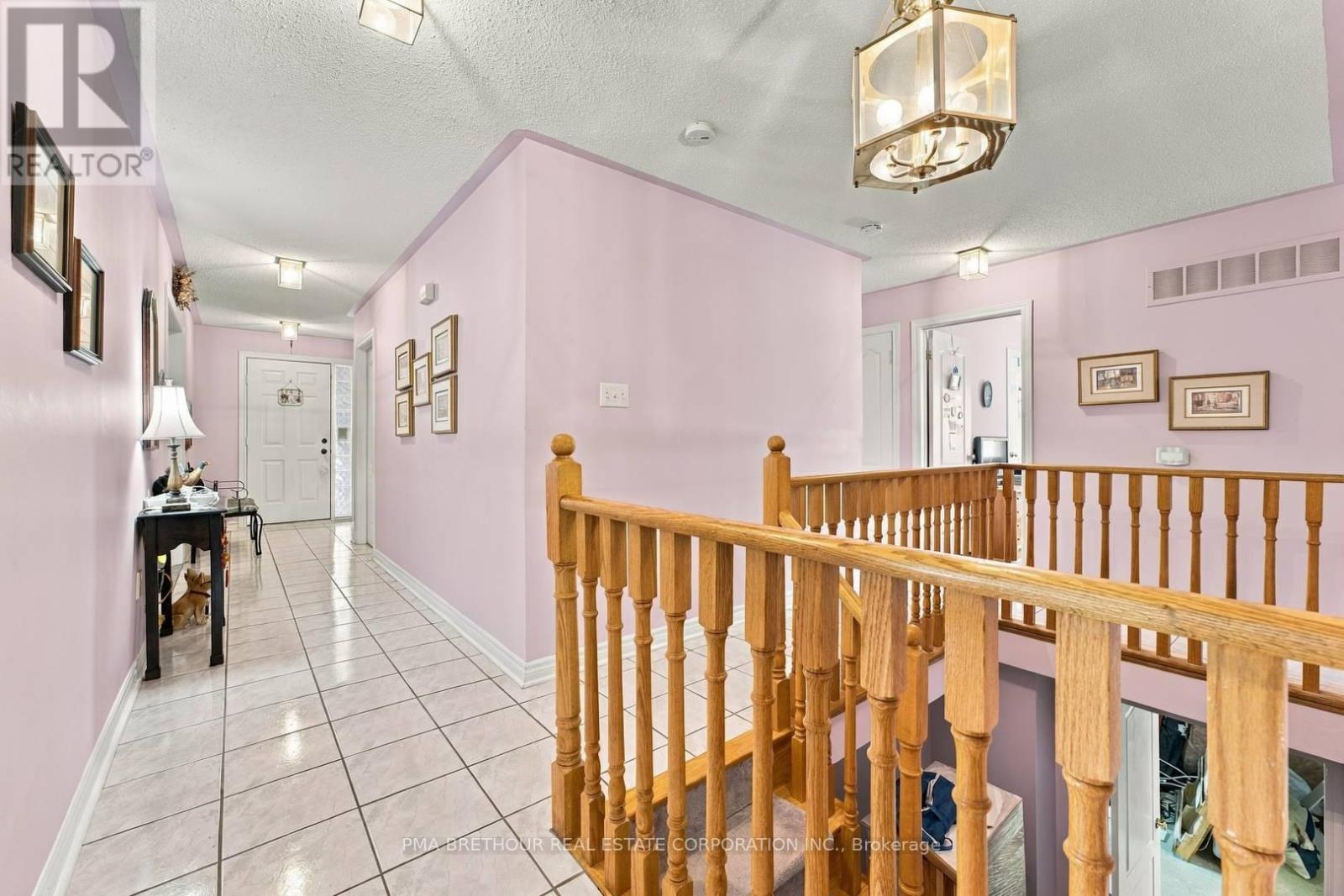 18 Deerglen Terrace, Aurora, Ontario  L4G 6Y2 - Photo 11 - N14031408