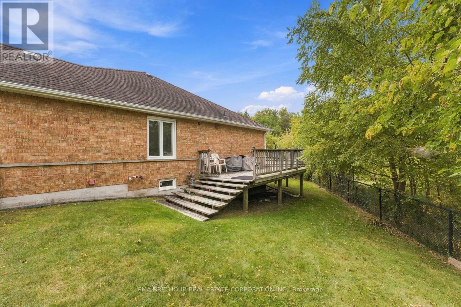 18 Deerglen Terrace, Aurora, Ontario  L4G 6Y2 - Photo 32 - N14031408