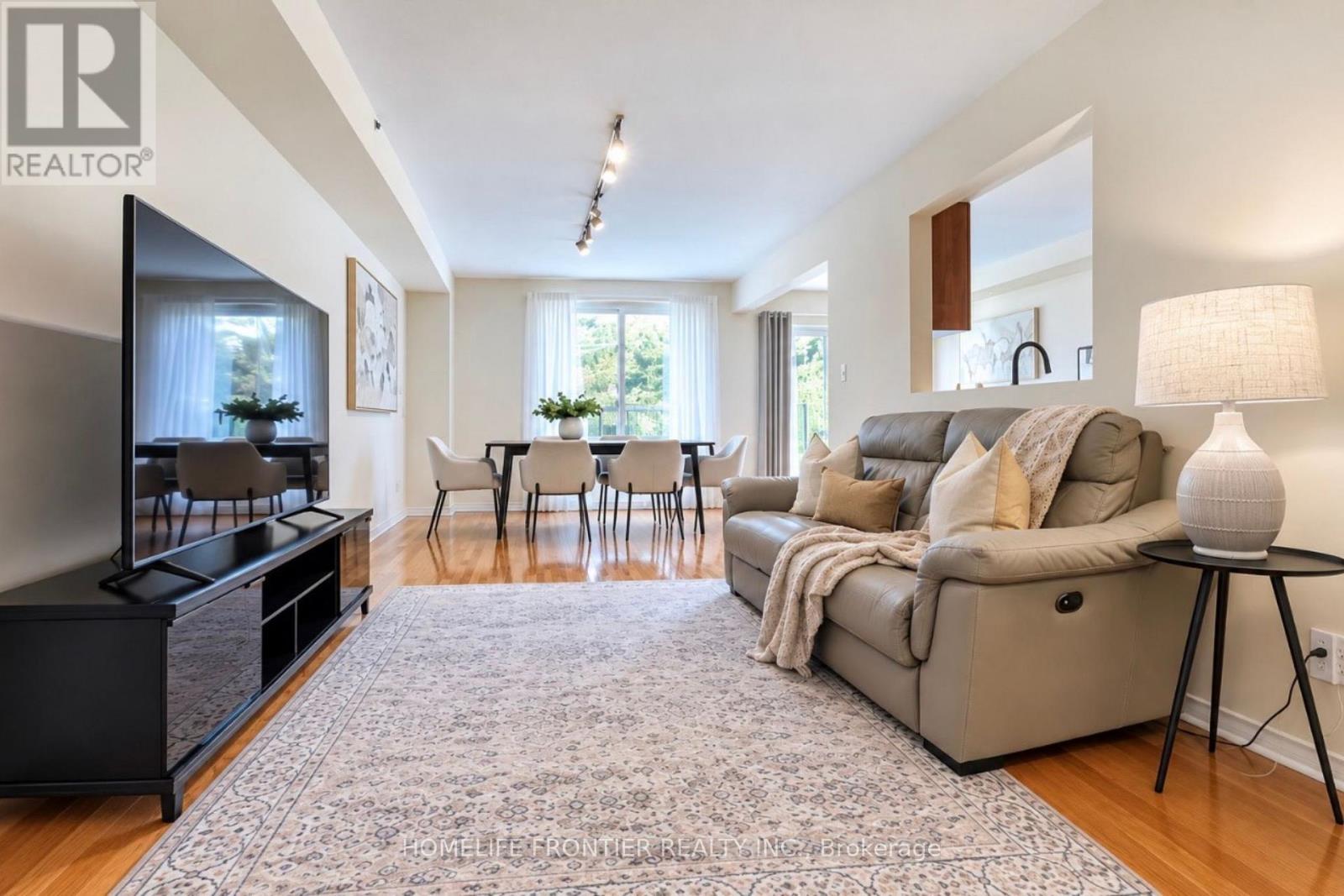 65 Maffey Crescent, Richmond Hill, Ontario  L4S 0A7 - Photo 6 - N14031412