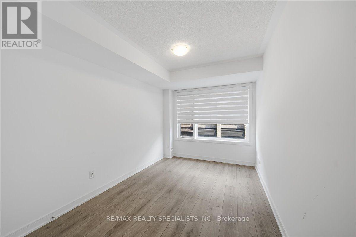 32 Magnolia Lane, Barrie (Innis-Shore), Ontario L9J 0N9 - Photo 14 - S14031132