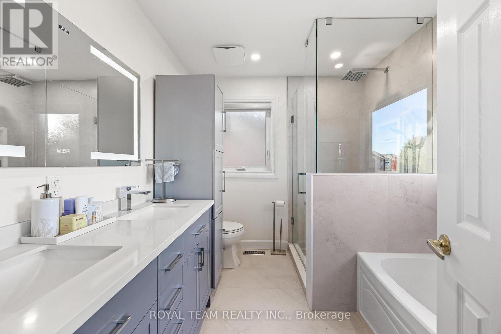 40 Emily Carr Crescent, Caledon, Ontario  L7E 2K9 - Photo 19 - W14031086