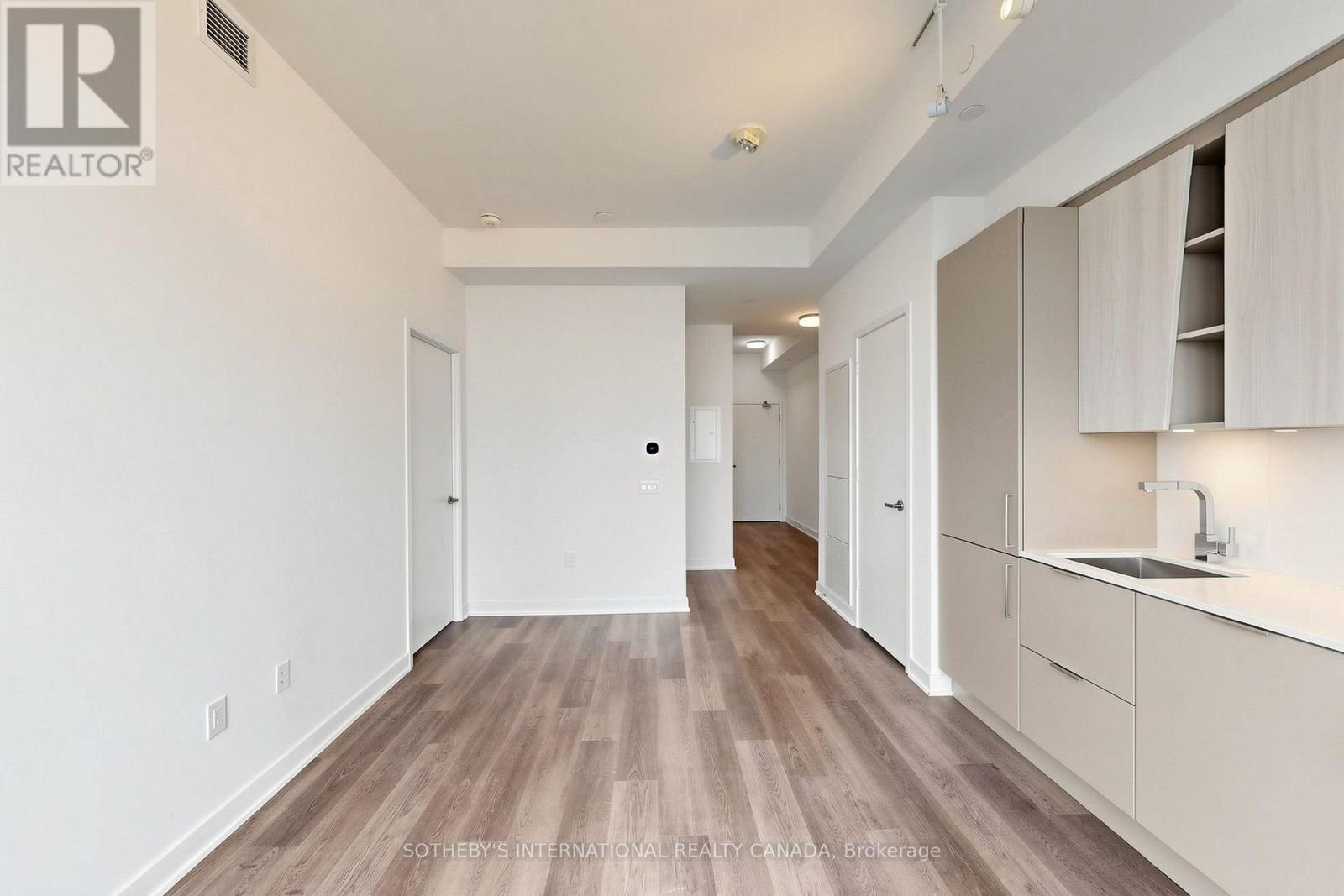 1809 - 3900 Confederation Parkway, Mississauga, Ontario  L5B 0M3 - Photo 9 - W14031164