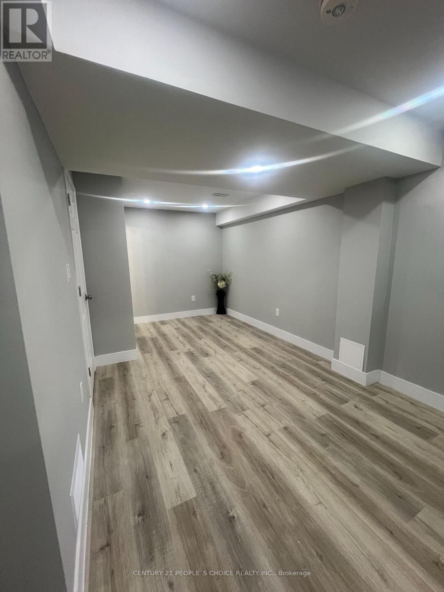 Lower - 27 Callandar Road, Brampton (Northwest Brampton), Ontario  L7A 4T8 - Photo 3 - W14031242
