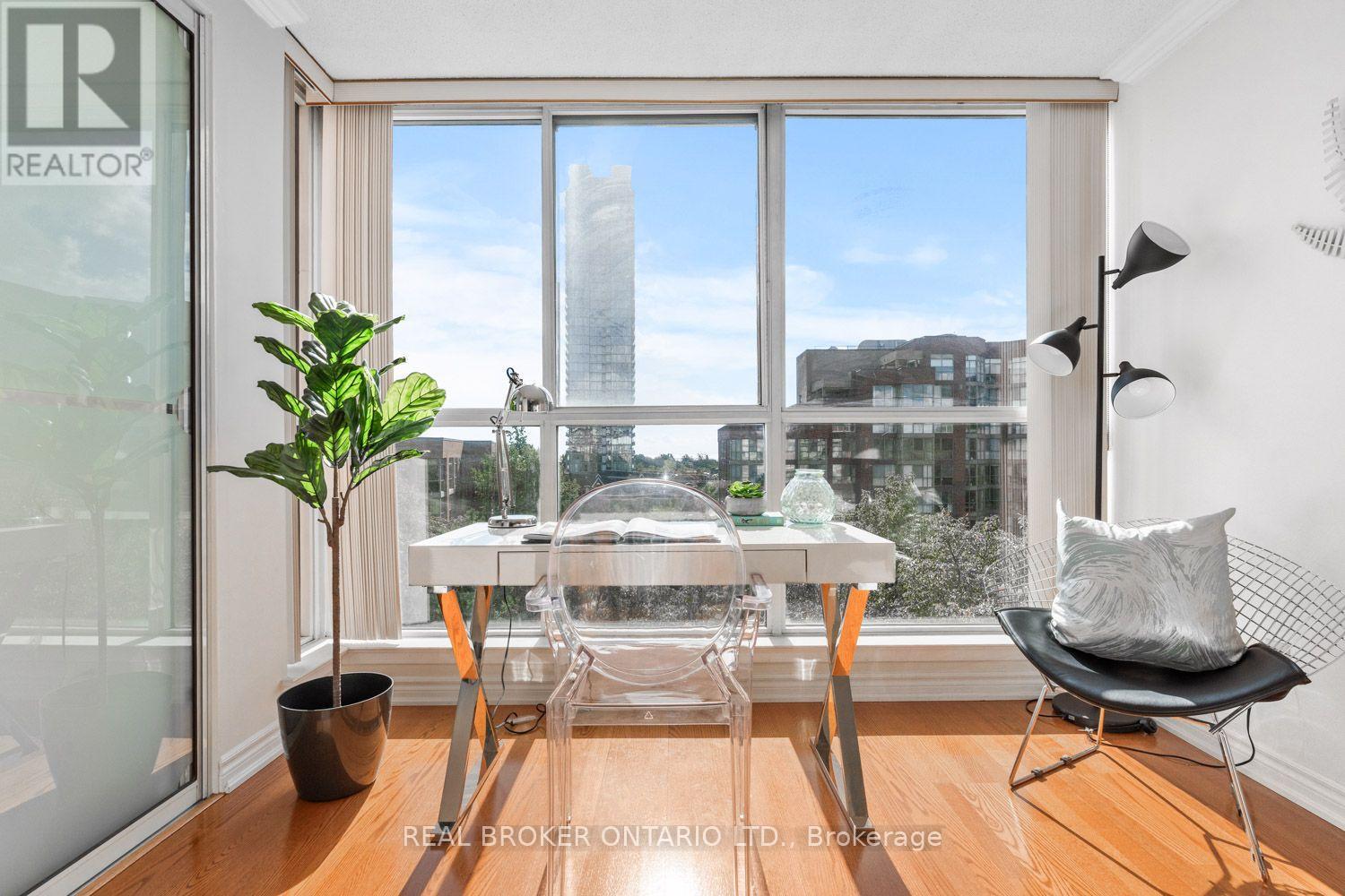 747 - 24 Southport Street, Toronto, Ontario  M6S 4Z1 - Photo 10 - W14031270