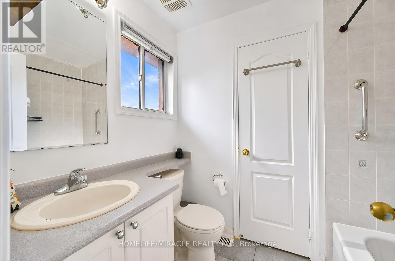 1552 Harwood Drive, Milton, Ontario  L9T 5K1 - Photo 35 - W14031284