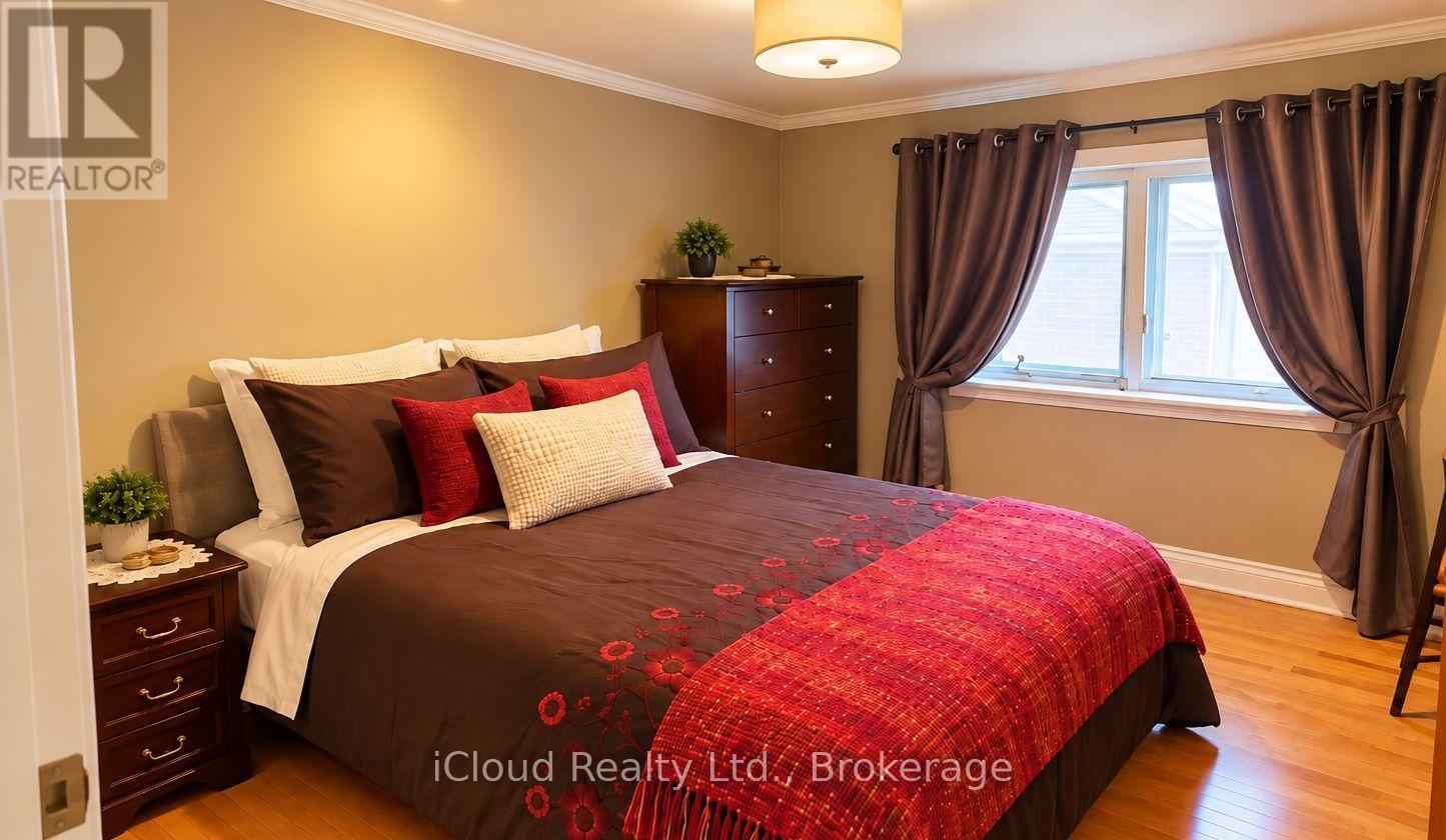 75 Walwyn Avenue, Toronto, Ontario  M9N 3H9 - Photo 18 - W14031336