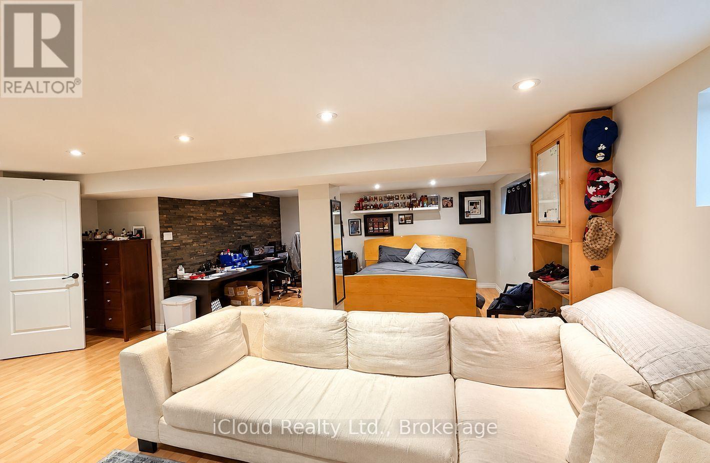 75 Walwyn Avenue, Toronto, Ontario  M9N 3H9 - Photo 21 - W14031336