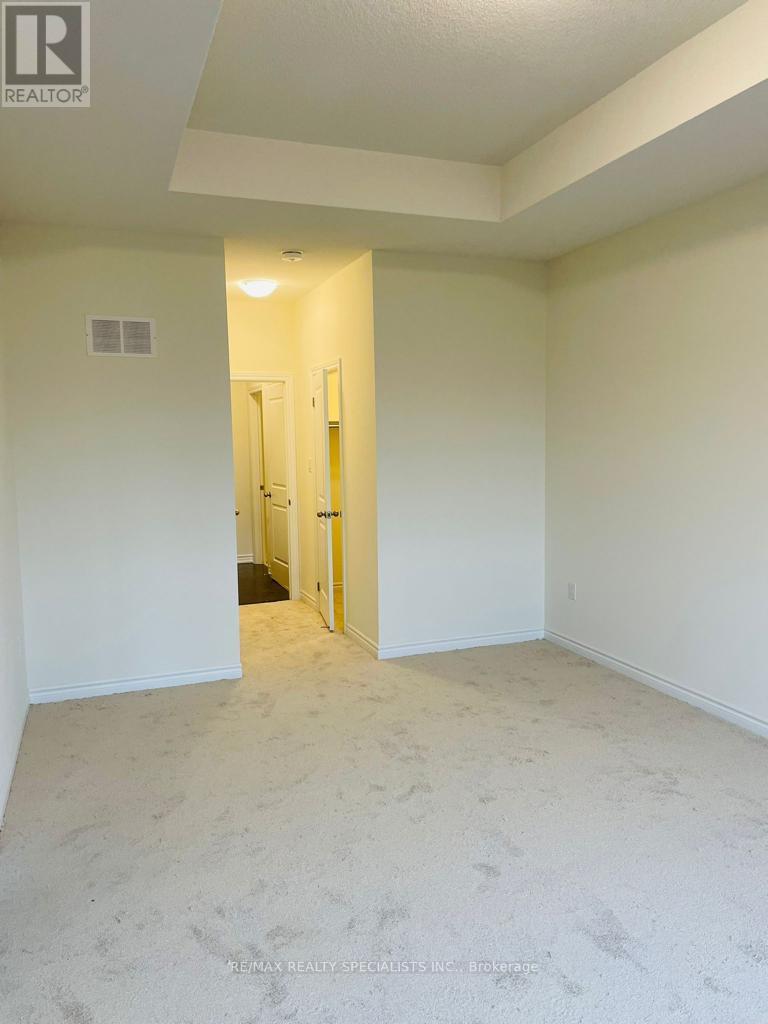 Main & 2nd - 20 Donald Ficht Crescent, Brampton, Ontario  L7A 5H8 - Photo 15 - W14031474