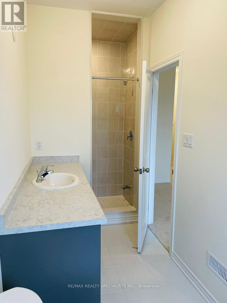 Main & 2nd - 20 Donald Ficht Crescent, Brampton, Ontario  L7A 5H8 - Photo 18 - W14031474