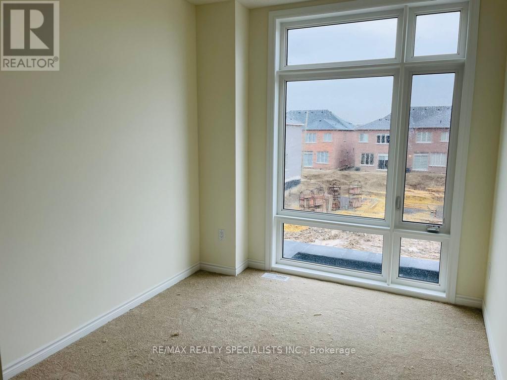 Main & 2nd - 20 Donald Ficht Crescent, Brampton, Ontario  L7A 5H8 - Photo 21 - W14031474