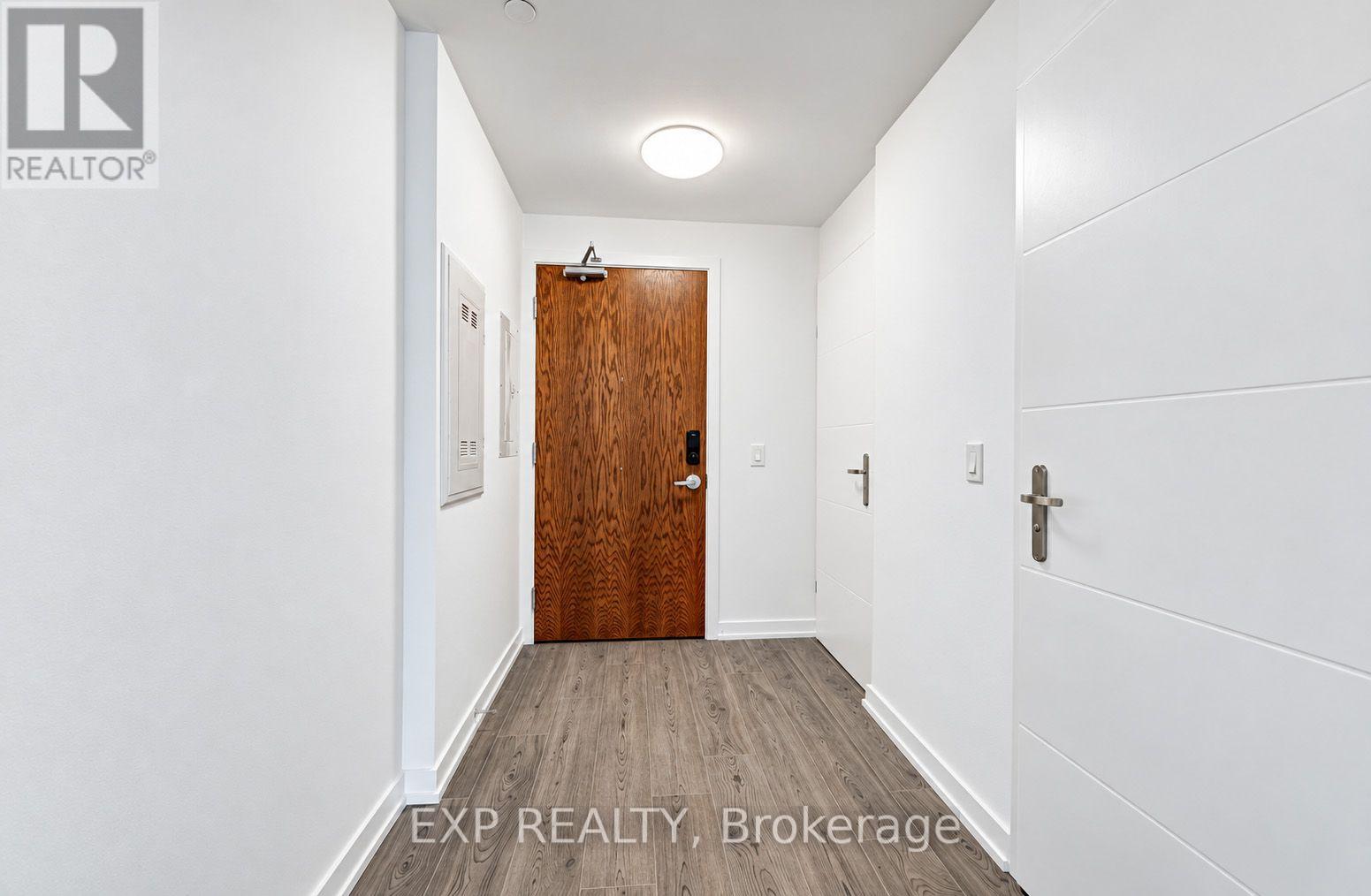 1504 - 30 Francis Street S, Kitchener, Ontario  N2G 0B5 - Photo 3 - X14031136