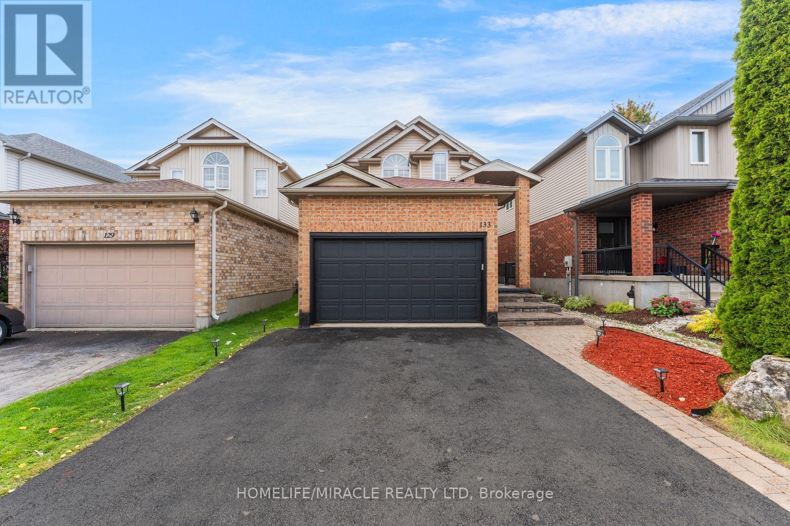 133 Steepleridge Street, Kitchener, Ontario  N2P 2W2 - Photo 2 - X14031140