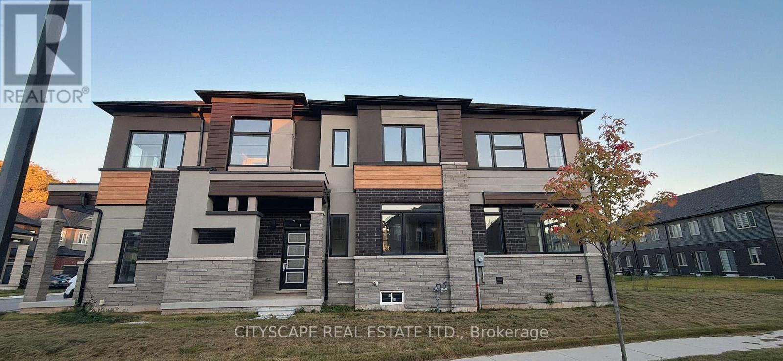 28 Mckernan Avenue, Brantford, Ontario  N3V 0C2 - Photo 1 - X14031292