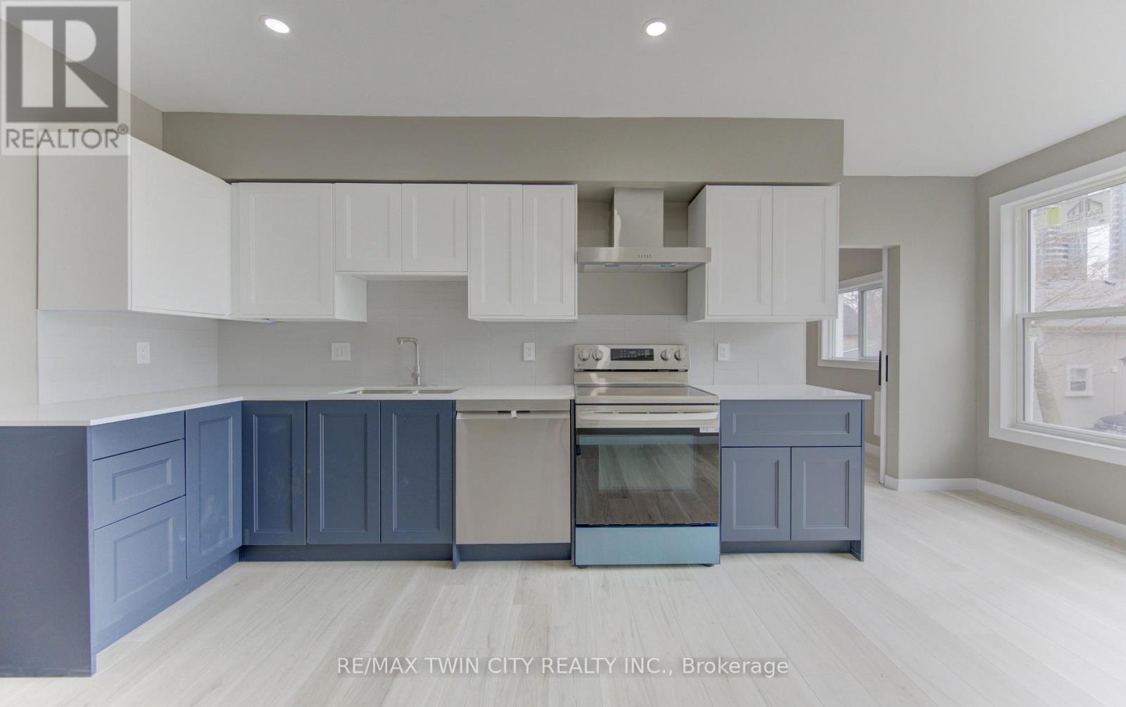 67 Louisa Street, Kitchener, Ontario  N2H 5L9 - Photo 6 - X14031326