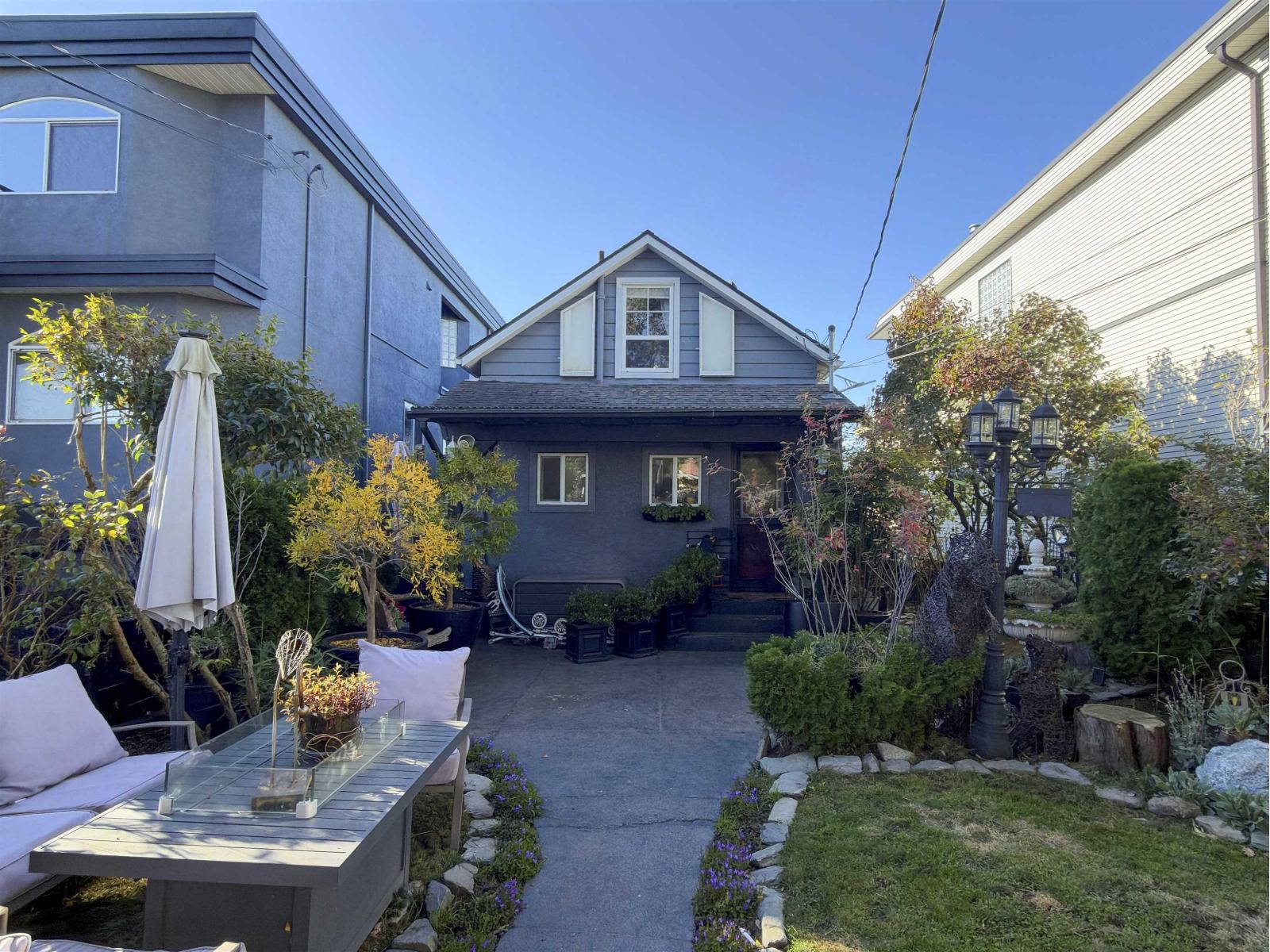 15582 Victoria Avenue, White Rock, British Columbia  V4B 1H7 - Photo 4 - R3173677